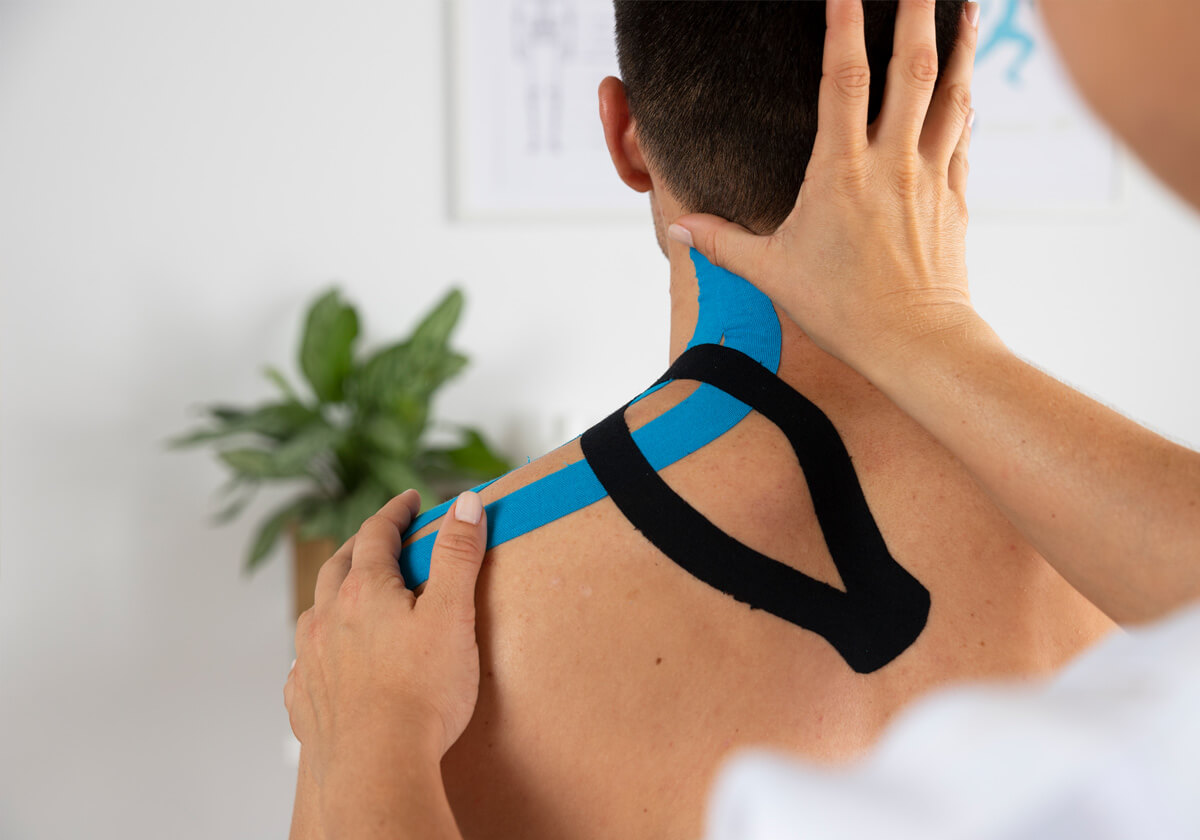 Kinesio Taping: Schmerzfrei bewegen dank elastischer Tapes